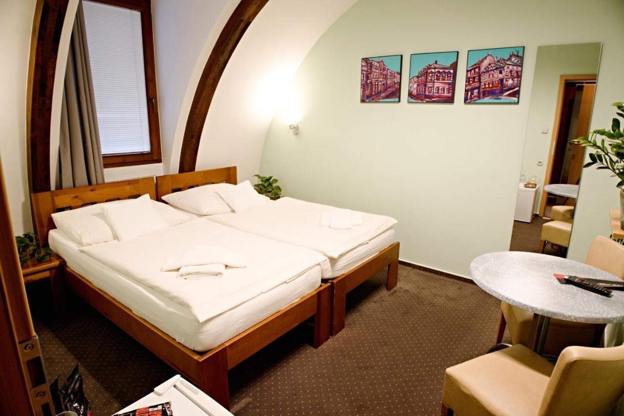 Apart Hotel Jablonec Jablonec nad Nisou Esterno foto
